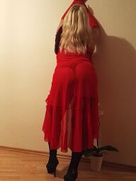 Prsnata Lenka, Bratislava - Ruzinov, 43 years