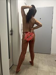 Vanda, Samorin, 43 years