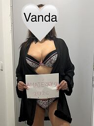 Vanda, Samorin, 43 years