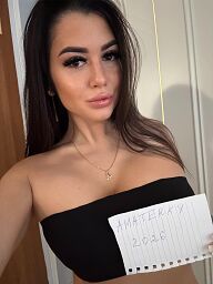 Milana, Bratislava - Nové Mesto, 23 rokov