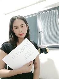 Sara, Bratislava - Staré Mesto, 33 rokov