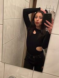 Vanesa, Bratislava - Nové Mesto, 24 rokov