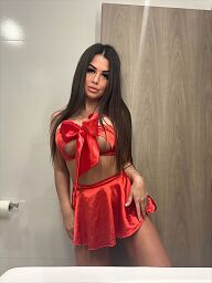 Milana, Bratislava - Nové Mesto, 23 rokov