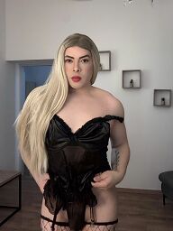 Elizabeth, Bratislava - Staré Mesto, 27 rokov