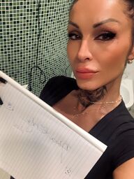 Jenny Cz, Bratislava - Nové Mesto, 29 rokov