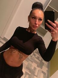 Jenny Cz, Bratislava - Nové Mesto, 29 rokov