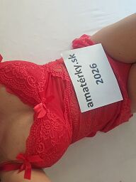 Laura, Nitra, 42 rokov