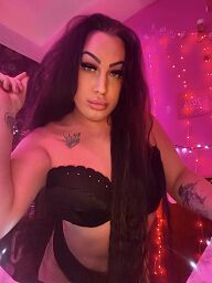 Trans Melody, Nitra, 22 years