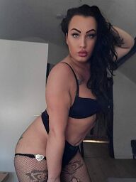 Trans Melody, Nitra, 22 years