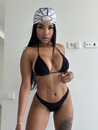 Karla, Bratislava - Nové Mesto, 26 rokov