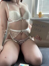 Niky Escort, Bratislava - Nové Mesto, 19 rokov