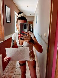 Lenka, Levice, 32 rokov