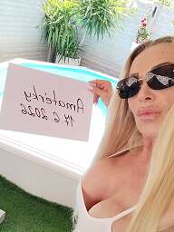 Jully, Malacky, 40 rokov