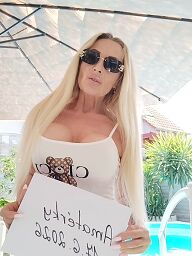 Jully, Malacky, 40 rokov