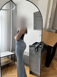 Julie, Bratislava - Nové Mesto, 25 rokov