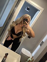 Katia, Bratislava - Nové Mesto, 28 rokov