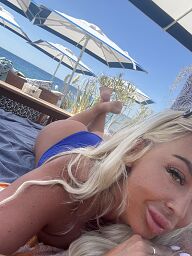 Katia, Bratislava - Nové Mesto, 28 rokov