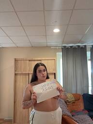 Jennifer, Levice, 19 rokov
