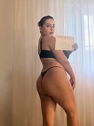 Angelina, Šaľa, 28 rokov