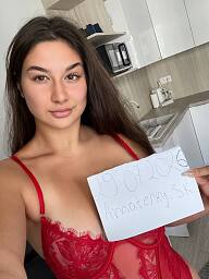 Selena, Bratislava - Ružinov, 19 rokov
