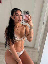 Jade, Bratislava - Staré Mesto, 19 rokov