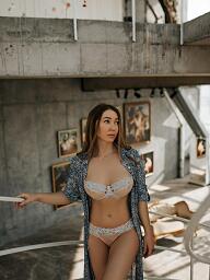 Tina, Bratislava - Ružinov, 33 rokov