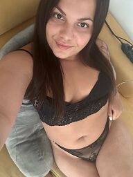 Sandra, Bratislava - Podunaj. Biskupice, 28 rokov