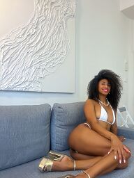 Alicia, Bratislava - Trnávka, 26 rokov