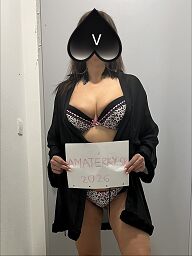 Vanda, Samorin, 43 years
