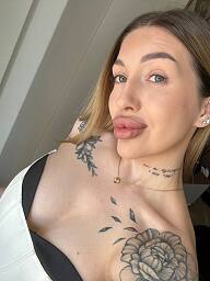 Amina, Bratislava - Nové Mesto, 19 rokov