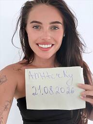Kristi, Bratislava - Ružinov, 21 rokov