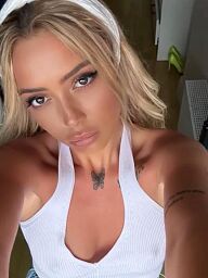 Kyra, Bratislava - Nove Mesto, 22 years