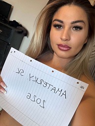 Isabella, Komárno, 24 rokov