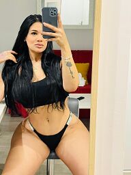 Kendall Oriana, Bratislava - Staré Mesto, 21 rokov
