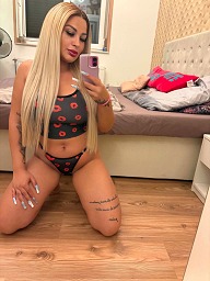 Isabella, Komarno, 24 years