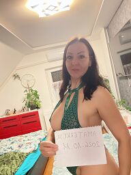 Amira, Dunajská Streda, 32 rokov