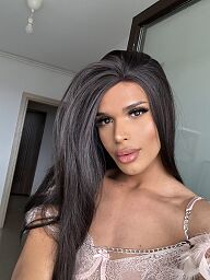 Tiffany Ferrari, Bratislava - Staré Mesto, 23 rokov