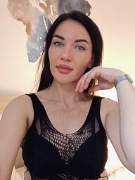 Eva, Bratislava - Nové Mesto, 29 rokov