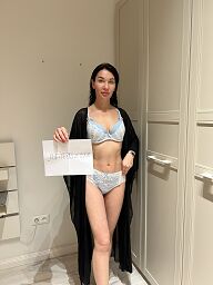 Eva, Bratislava - Nové Mesto, 29 rokov
