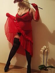 Prsnata Lenka, Bratislava - Ružinov, 43 rokov