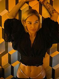 Lilit, Bratislava - Staré Mesto, 33 rokov