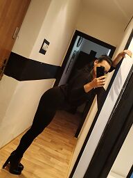 Katka, Bratislava - Nové Mesto, 28 rokov