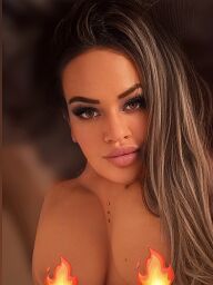 Best Bj, Levice, 25 rokov