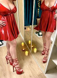 Nuru Emily (26), Trenčín