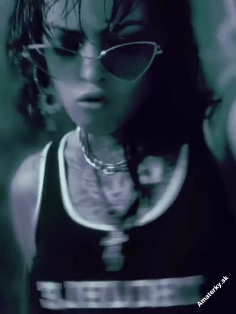 Aura, Bratislava - Nové Mesto, 28 rokov