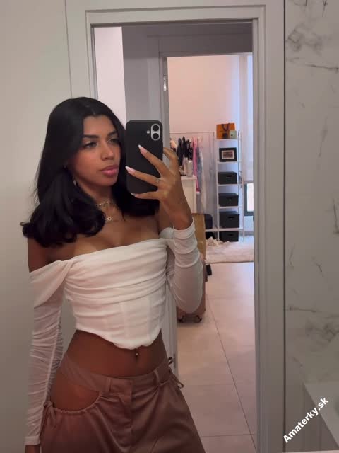 Laura Charlotte, Bratislava - Staré Mesto, 25 rokov