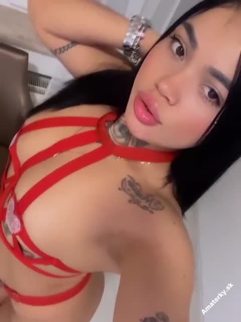 Violeta, Bratislava - Staré Mesto, 22 rokov